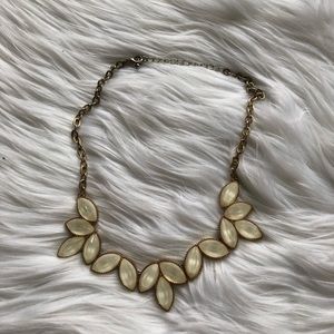 White chunky necklace
